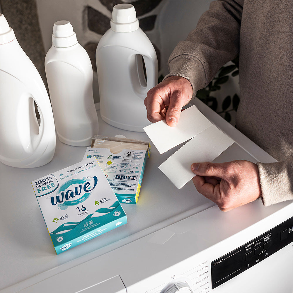 Wave Classic ленти за пране | Wave Sensitive ленти за пране хипоалергични без аромат | Перилни кърпички за цветно и бяло пране | Натурални кърпички за пране | Laundry detergent sheets | AmorLife | Wave Washing | Made in Italy